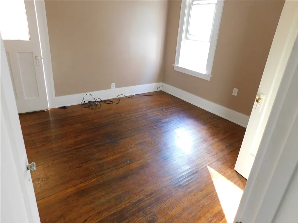 125 West High, Rochester, New York 14619, Rochester, New York 14619, 3 Bedrooms Bedrooms, 7 Rooms Rooms,1 BathroomBathrooms,Residential Lease,For Rent,125 West High, Rochester, New York 14619,0,R1649656