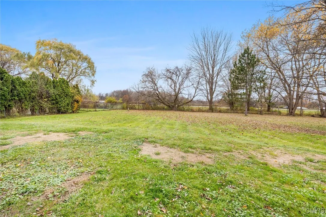 7951 Boxford Road, Clay, New York 13041, Clay, New York 13041, 4 Bedrooms Bedrooms, 10 Rooms Rooms,2 BathroomsBathrooms,Residential,For Sale,7951 Boxford Road, Clay, New York 13041,0,S1649856