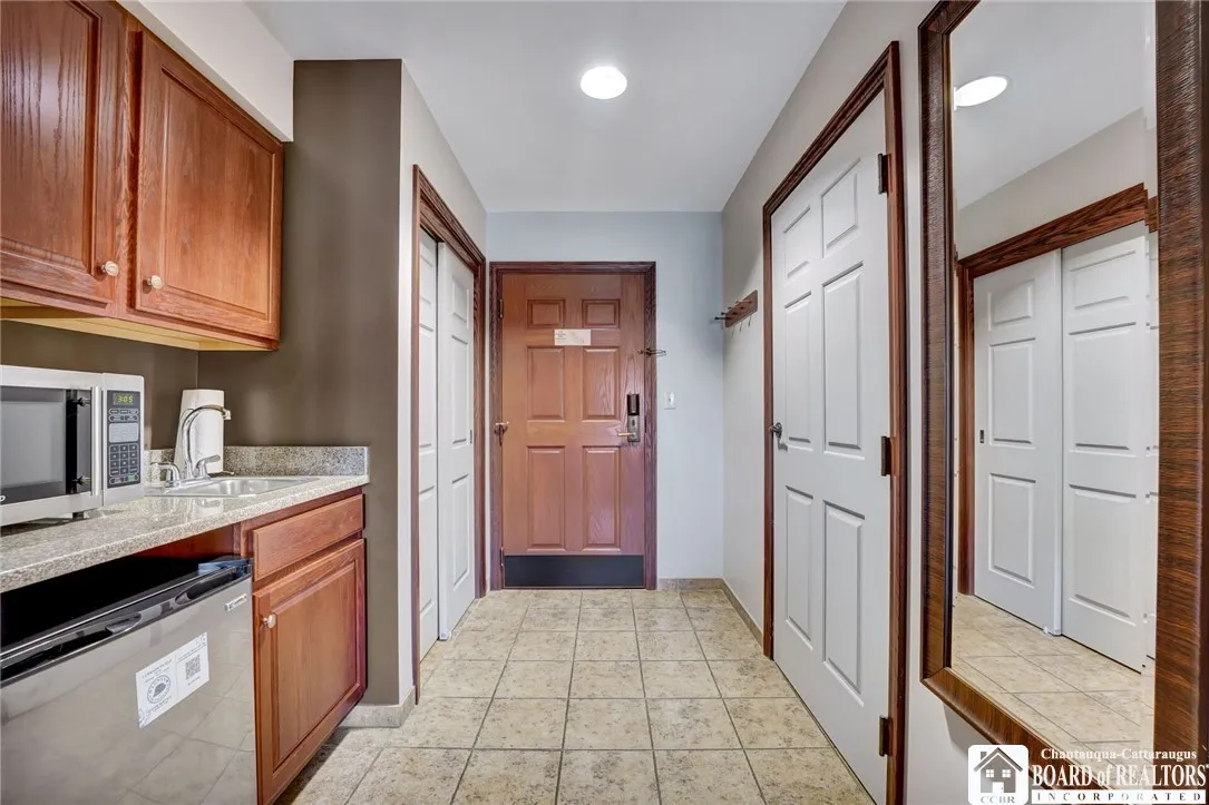 4 Tamarack Drive 403, Ellicottville, New York 1473, Ellicottville, New York 14731, 1 Bedroom Bedrooms, 5 Rooms Rooms,2 BathroomsBathrooms,Residential,For Sale,4 Tamarack Drive 403, Ellicottville, New York 1473,0,R1647815