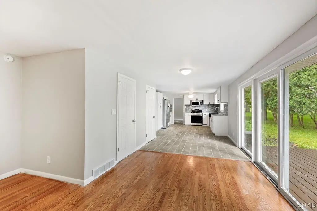 117 Treeland Circle, Geddes, New York 13219, Geddes, New York 13219, 4 Bedrooms Bedrooms, 11 Rooms Rooms,2 BathroomsBathrooms,Residential Lease,For Rent,117 Treeland Circle, Geddes, New York 13219,0,S1649918