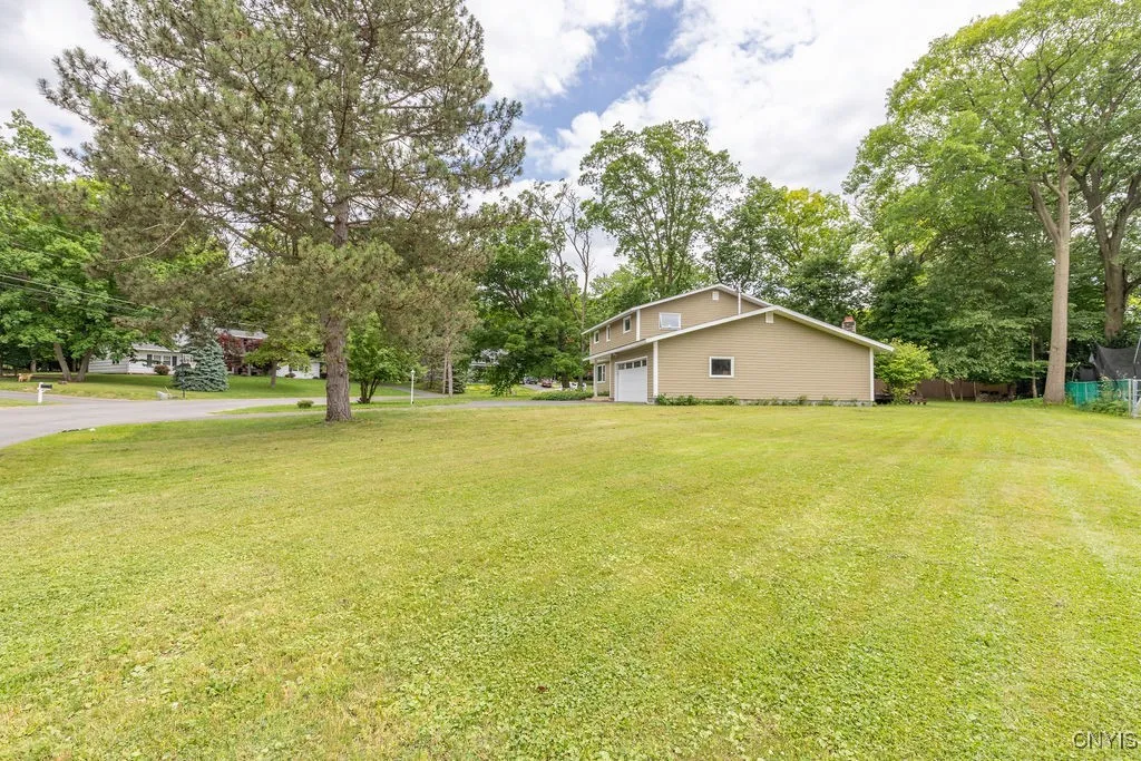 117 Treeland Circle, Geddes, New York 13219, Geddes, New York 13219, 4 Bedrooms Bedrooms, 11 Rooms Rooms,2 BathroomsBathrooms,Residential Lease,For Rent,117 Treeland Circle, Geddes, New York 13219,0,S1649918