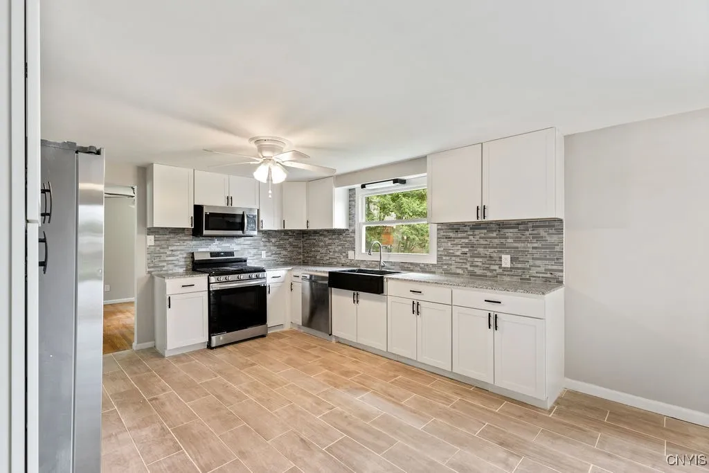 117 Treeland Circle, Geddes, New York 13219, Geddes, New York 13219, 4 Bedrooms Bedrooms, 11 Rooms Rooms,2 BathroomsBathrooms,Residential Lease,For Rent,117 Treeland Circle, Geddes, New York 13219,0,S1649918