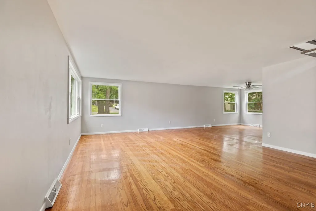 117 Treeland Circle, Geddes, New York 13219, Geddes, New York 13219, 4 Bedrooms Bedrooms, 11 Rooms Rooms,2 BathroomsBathrooms,Residential Lease,For Rent,117 Treeland Circle, Geddes, New York 13219,0,S1649918
