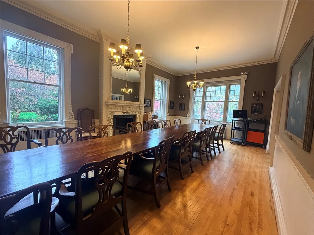 1441 East Avenue, Rochester, New York 14610, Rochester, New York 14610, ,Commercial Lease,For Rent,1441 East Avenue, Rochester, New York 14610,0,R1649621