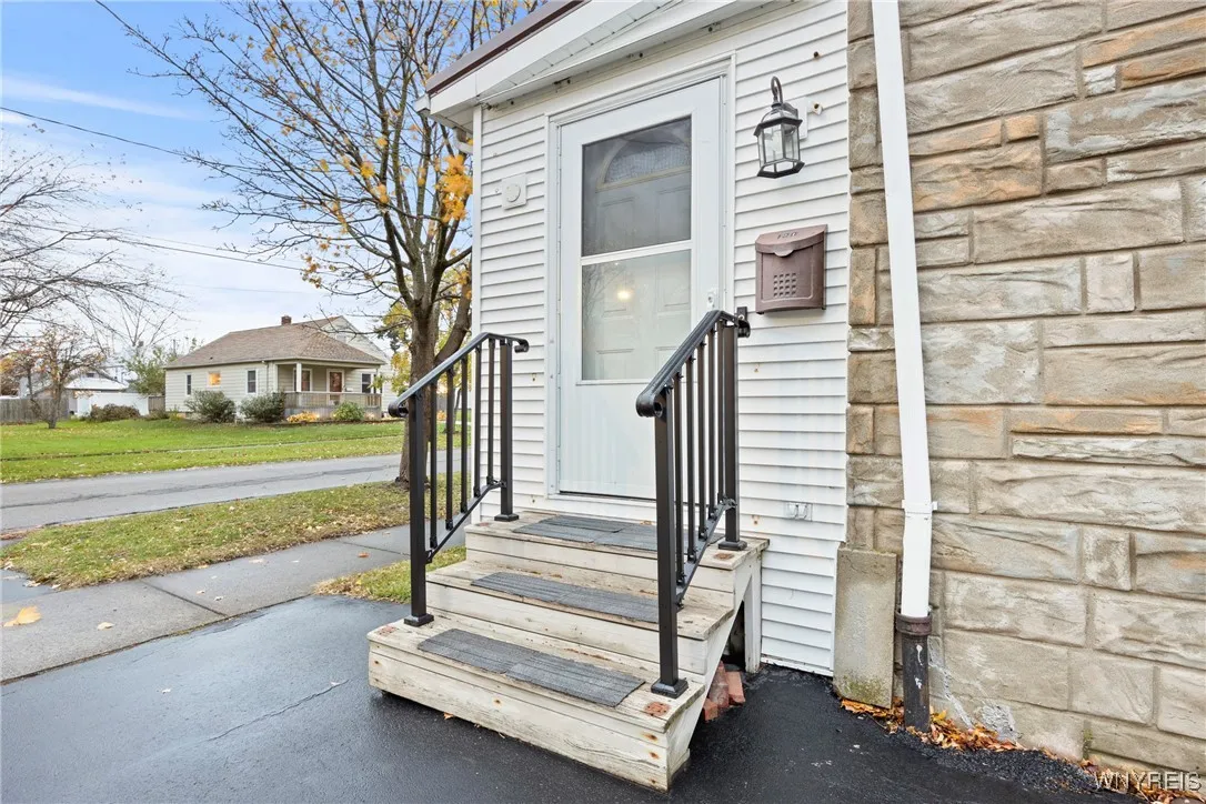 120 South Ocelot Street, Dunkirk, New York 14048, Dunkirk, New York 14048, 2 Bedrooms Bedrooms, 7 Rooms Rooms,2 BathroomsBathrooms,Residential,For Sale,120 South Ocelot Street, Dunkirk, New York 14048,0,B1649927