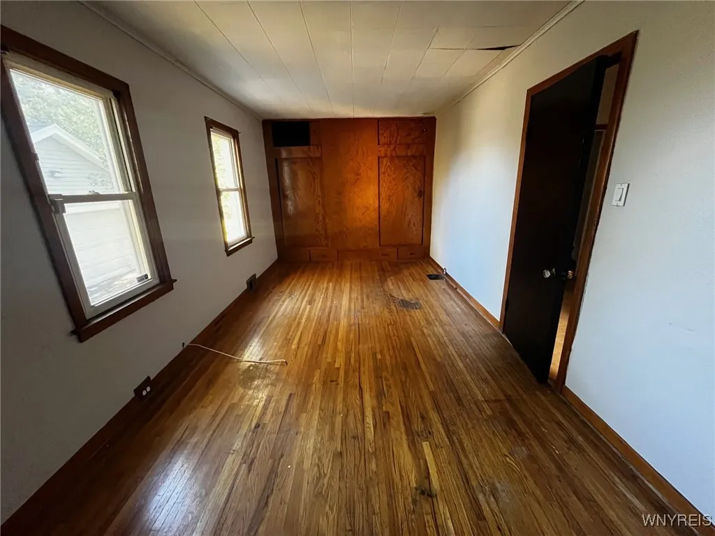 87 Hagen Street, Buffalo, New York 14211, Buffalo, New York 14211, 4 Bedrooms Bedrooms, 7 Rooms Rooms,1 BathroomBathrooms,Residential,For Sale,87 Hagen Street, Buffalo, New York 14211,0,B1649264