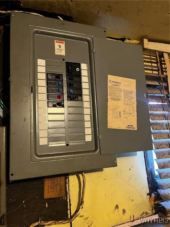 87 Hagen Street, Buffalo, New York 14211, Buffalo, New York 14211, 4 Bedrooms Bedrooms, 7 Rooms Rooms,1 BathroomBathrooms,Residential,For Sale,87 Hagen Street, Buffalo, New York 14211,0,B1649264