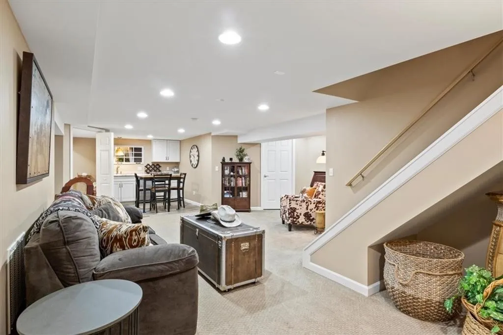 27 Threadleaf Lane, Penfield, New York 14526, Penfield, New York 14526, 3 Bedrooms Bedrooms, 11 Rooms Rooms,3 BathroomsBathrooms,Residential,For Sale,27 Threadleaf Lane, Penfield, New York 14526,0,R1649932