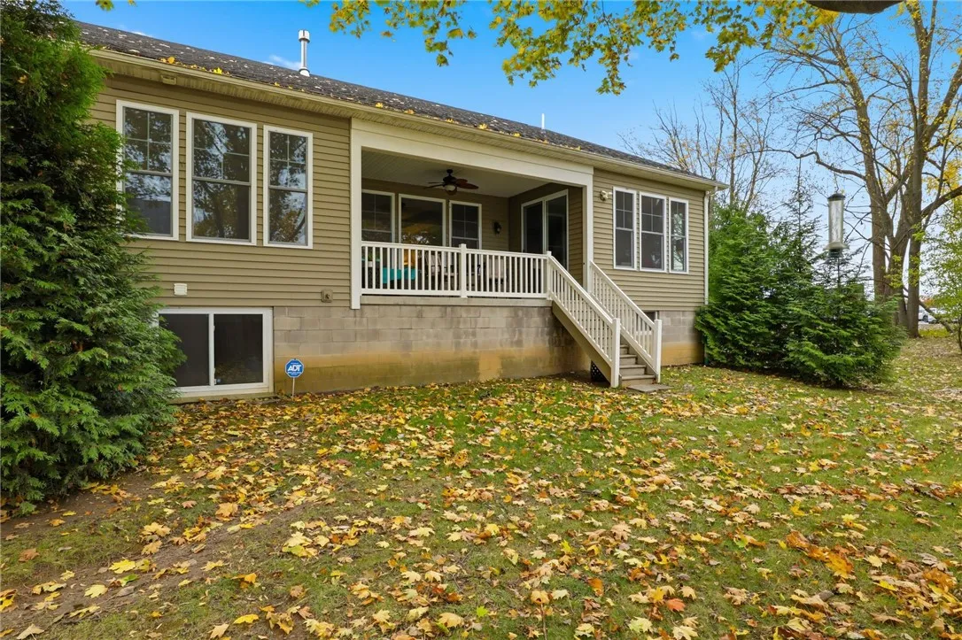 27 Threadleaf Lane, Penfield, New York 14526, Penfield, New York 14526, 3 Bedrooms Bedrooms, 11 Rooms Rooms,3 BathroomsBathrooms,Residential,For Sale,27 Threadleaf Lane, Penfield, New York 14526,0,R1649932