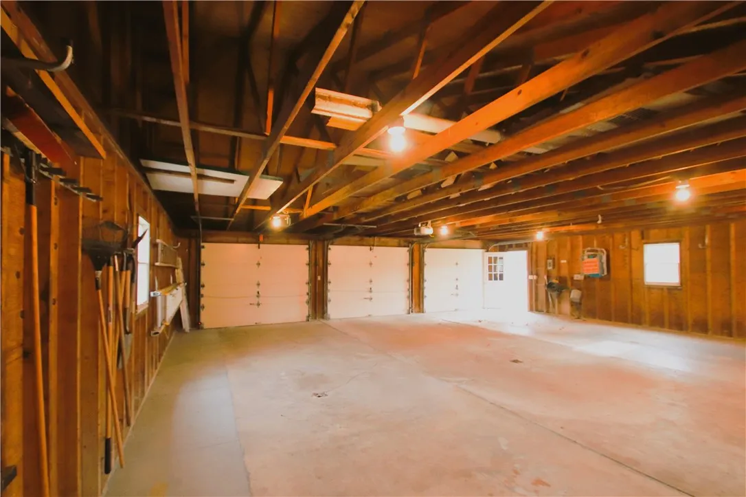 1510 Kendall Road, Kendall, New York 14476, Kendall, New York 14476, 5 Bedrooms Bedrooms, 10 Rooms Rooms,1 BathroomBathrooms,Residential,For Sale,1510 Kendall Road, Kendall, New York 14476,0,R1649936