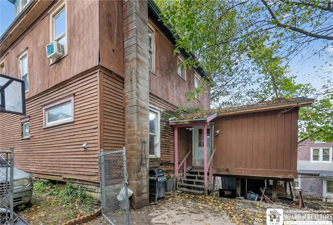 16 Crescent Street, Jamestown, New York 14701, Jamestown, New York 14701, 3 Bedrooms Bedrooms, 8 Rooms Rooms,1 BathroomBathrooms,Residential,For Sale,16 Crescent Street, Jamestown, New York 14701,0,R1649912