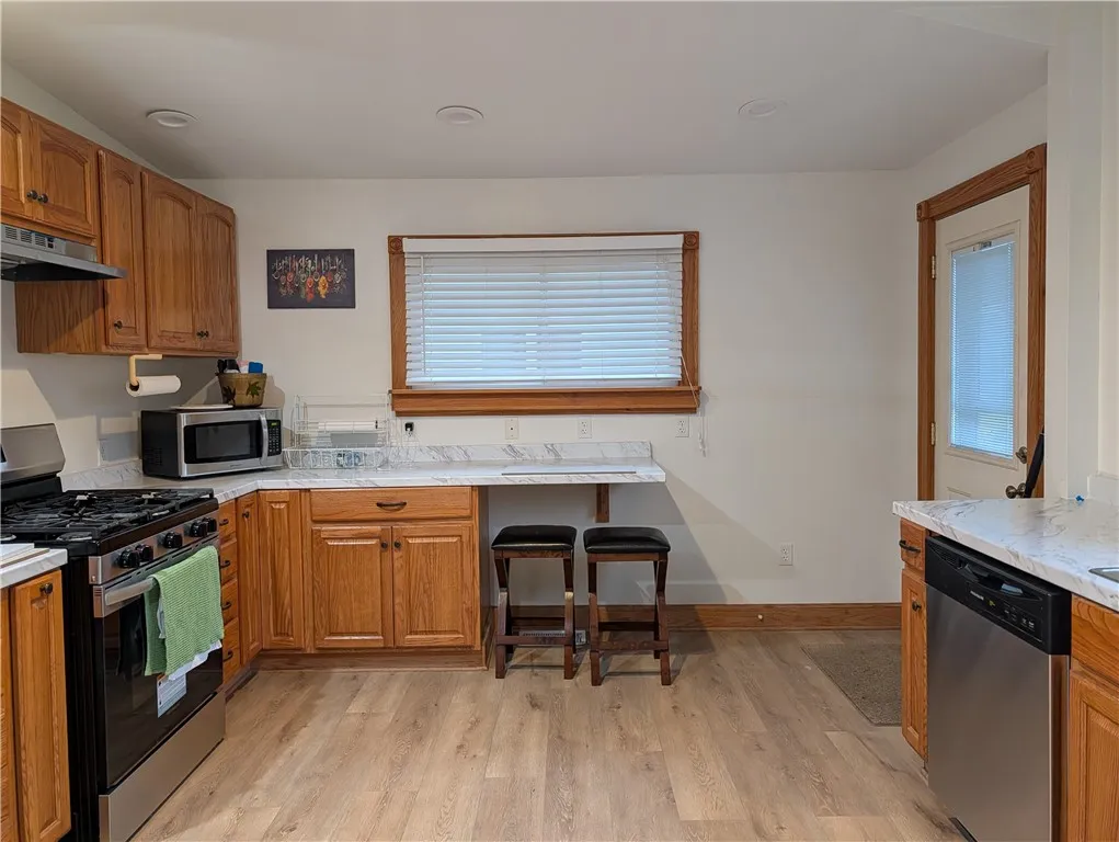 19 West Hazel Street, Corning City, New York 14830, Corning City, New York 14830, 3 Bedrooms Bedrooms, 7 Rooms Rooms,2 BathroomsBathrooms,Residential,For Sale,19 West Hazel Street, Corning City, New York 14830,0,R1649947