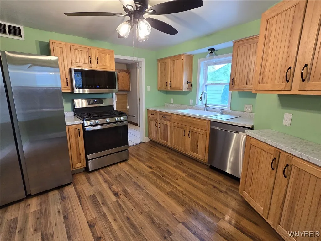 203 Edward Street, North Tonawanda, New York 14120, North Tonawanda, New York 14120, 4 Bedrooms Bedrooms, 7 Rooms Rooms,1 BathroomBathrooms,Residential,For Sale,203 Edward Street, North Tonawanda, New York 14120,0,B1649924