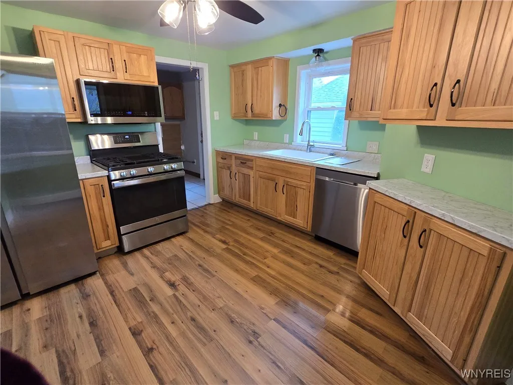 203 Edward Street, North Tonawanda, New York 14120, North Tonawanda, New York 14120, 4 Bedrooms Bedrooms, 7 Rooms Rooms,1 BathroomBathrooms,Residential,For Sale,203 Edward Street, North Tonawanda, New York 14120,0,B1649924