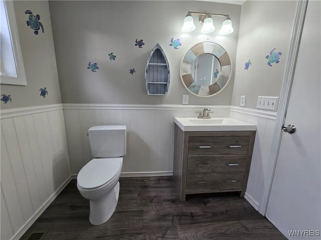 203 Edward Street, North Tonawanda, New York 14120, North Tonawanda, New York 14120, 4 Bedrooms Bedrooms, 7 Rooms Rooms,1 BathroomBathrooms,Residential,For Sale,203 Edward Street, North Tonawanda, New York 14120,0,B1649924