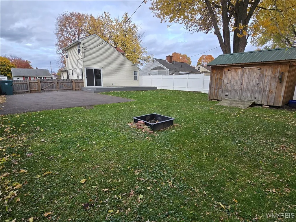 203 Edward Street, North Tonawanda, New York 14120, North Tonawanda, New York 14120, 4 Bedrooms Bedrooms, 7 Rooms Rooms,1 BathroomBathrooms,Residential,For Sale,203 Edward Street, North Tonawanda, New York 14120,0,B1649924