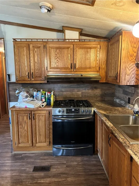 194 Newton Town Road, Bainbridge, New York 13733, Bainbridge, New York 13733, 3 Bedrooms Bedrooms, 8 Rooms Rooms,2 BathroomsBathrooms,Residential,For Sale,194 Newton Town Road, Bainbridge, New York 13733,0,R1649250