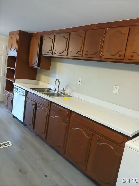 158 Parkway Drive, Syracuse, New York 13207, Syracuse, New York 13207, 4 Bedrooms Bedrooms, 8 Rooms Rooms,2 BathroomsBathrooms,Residential,For Sale,158 Parkway Drive, Syracuse, New York 13207,0,S1649950