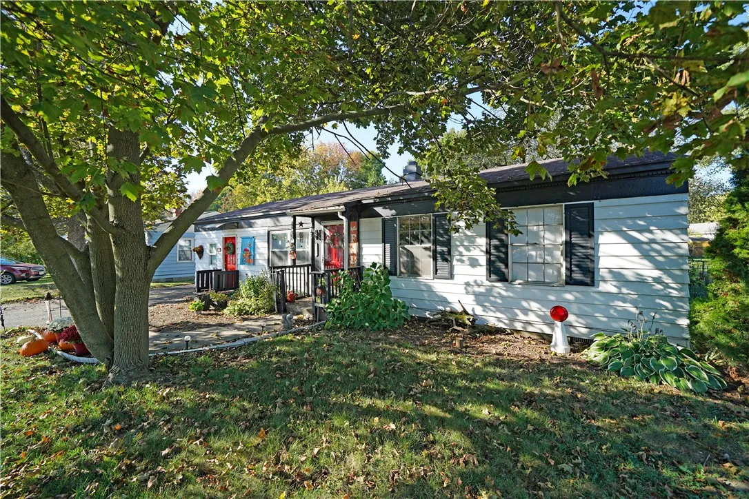 2369 Corning Road, Horseheads, New York 14903, Horseheads, New York 14903, 5 Bedrooms Bedrooms, 7 Rooms Rooms,1 BathroomBathrooms,Residential,For Sale,2369 Corning Road, Horseheads, New York 14903,0,R1649957