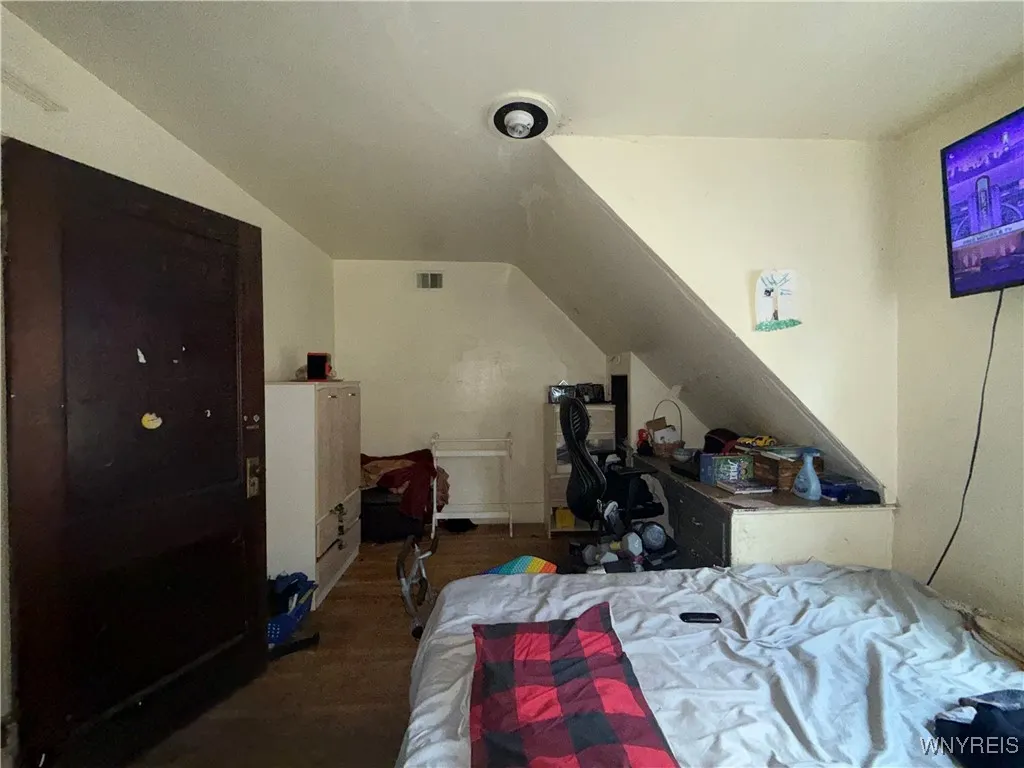 216 Lasalle Avenue, Buffalo, New York 14214, Buffalo, New York 14214, 4 Bedrooms Bedrooms, 6 Rooms Rooms,2 BathroomsBathrooms,Residential,For Sale,216 Lasalle Avenue, Buffalo, New York 14214,0,B1648579