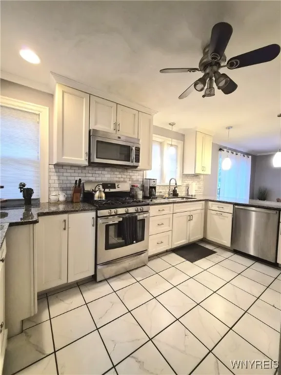 30 Manlon, Cheektowaga, New York 14225, Cheektowaga, New York 14225, 3 Bedrooms Bedrooms, 6 Rooms Rooms,2 BathroomsBathrooms,Residential Lease,For Rent,30 Manlon, Cheektowaga, New York 14225,0,B1649851