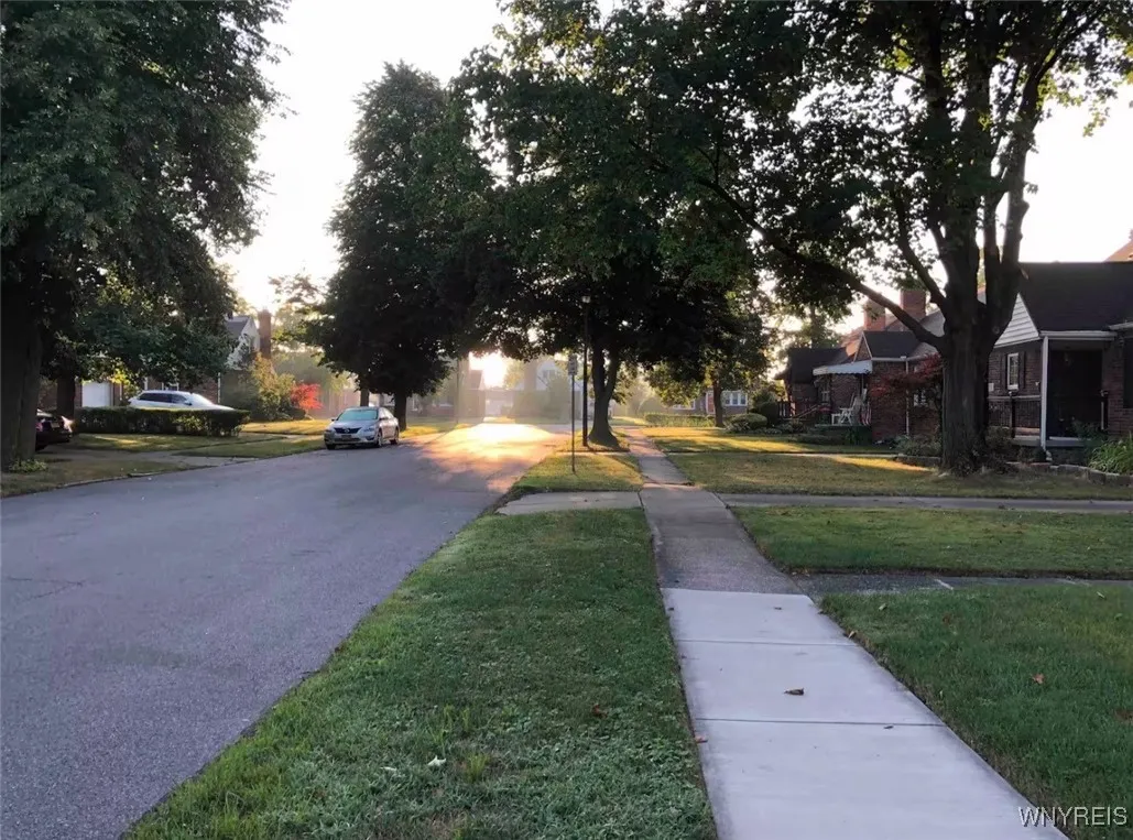 30 Manlon, Cheektowaga, New York 14225, Cheektowaga, New York 14225, 3 Bedrooms Bedrooms, 6 Rooms Rooms,2 BathroomsBathrooms,Residential Lease,For Rent,30 Manlon, Cheektowaga, New York 14225,0,B1649851