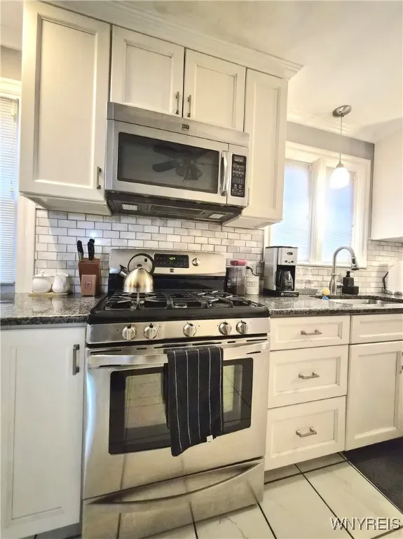 30 Manlon, Cheektowaga, New York 14225, Cheektowaga, New York 14225, 3 Bedrooms Bedrooms, 6 Rooms Rooms,2 BathroomsBathrooms,Residential Lease,For Rent,30 Manlon, Cheektowaga, New York 14225,0,B1649851