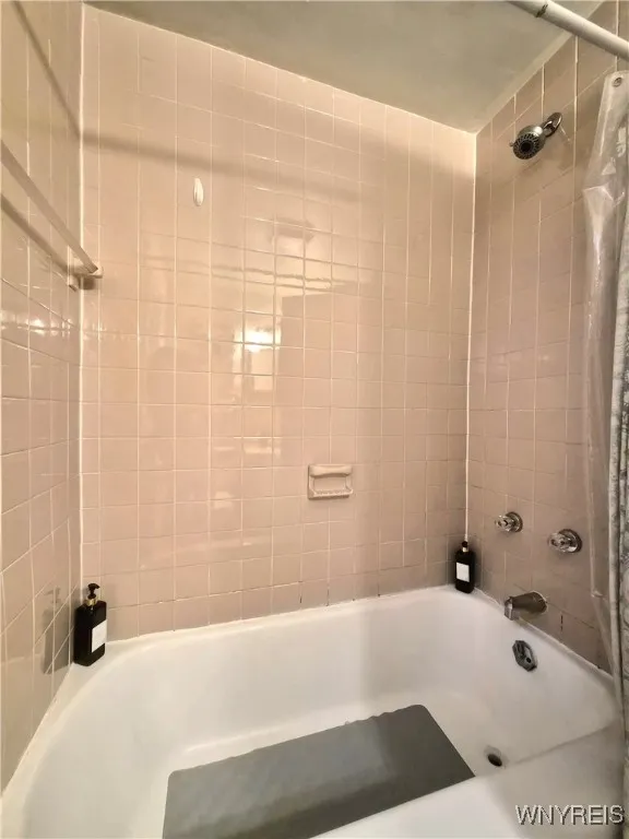 30 Manlon, Cheektowaga, New York 14225, Cheektowaga, New York 14225, 3 Bedrooms Bedrooms, 6 Rooms Rooms,2 BathroomsBathrooms,Residential Lease,For Rent,30 Manlon, Cheektowaga, New York 14225,0,B1649851