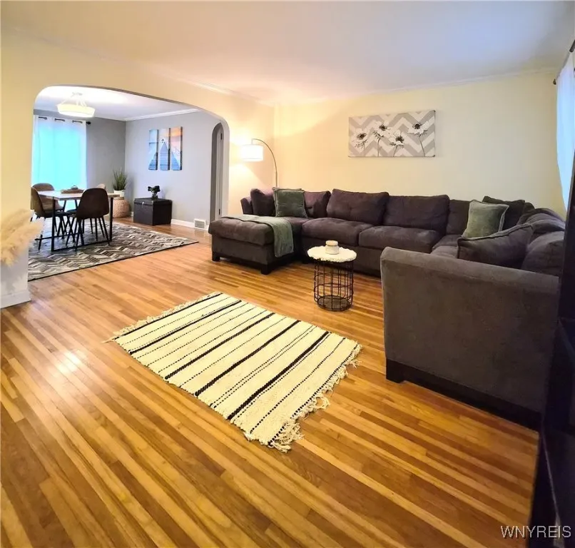 30 Manlon, Cheektowaga, New York 14225, Cheektowaga, New York 14225, 3 Bedrooms Bedrooms, 6 Rooms Rooms,2 BathroomsBathrooms,Residential Lease,For Rent,30 Manlon, Cheektowaga, New York 14225,0,B1649851