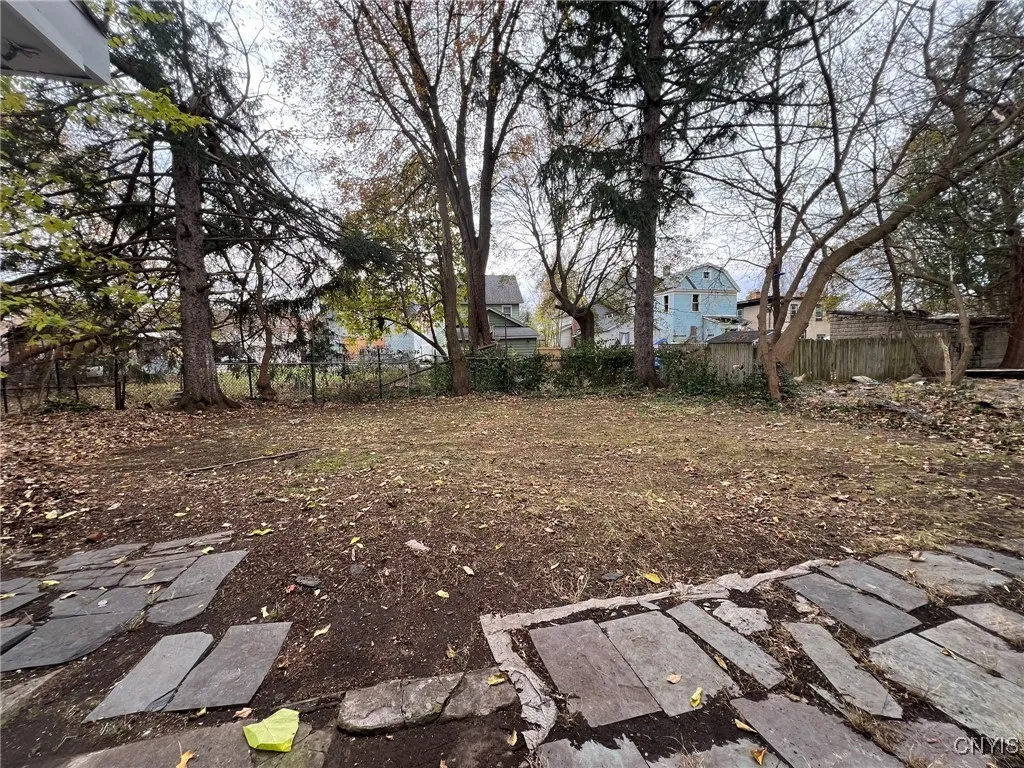 241 Fitch Street, Syracuse, New York 13204, Syracuse, New York 13204, 7 Bedrooms Bedrooms, ,2 BathroomsBathrooms,Residential,For Sale,241 Fitch Street, Syracuse, New York 13204,0,S1649959