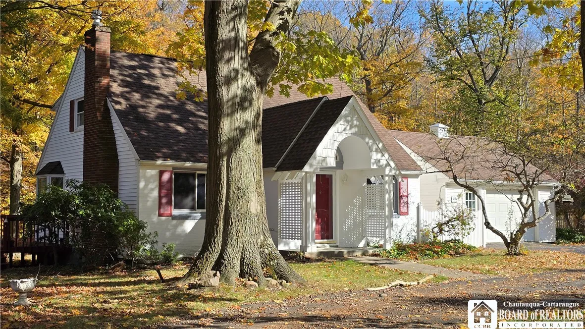 3194 Whitaker Road, Sheridan, New York 14063, Sheridan, New York 14063, 3 Bedrooms Bedrooms, 10 Rooms Rooms,1 BathroomBathrooms,Residential,For Sale,3194 Whitaker Road, Sheridan, New York 14063,0,R1649776