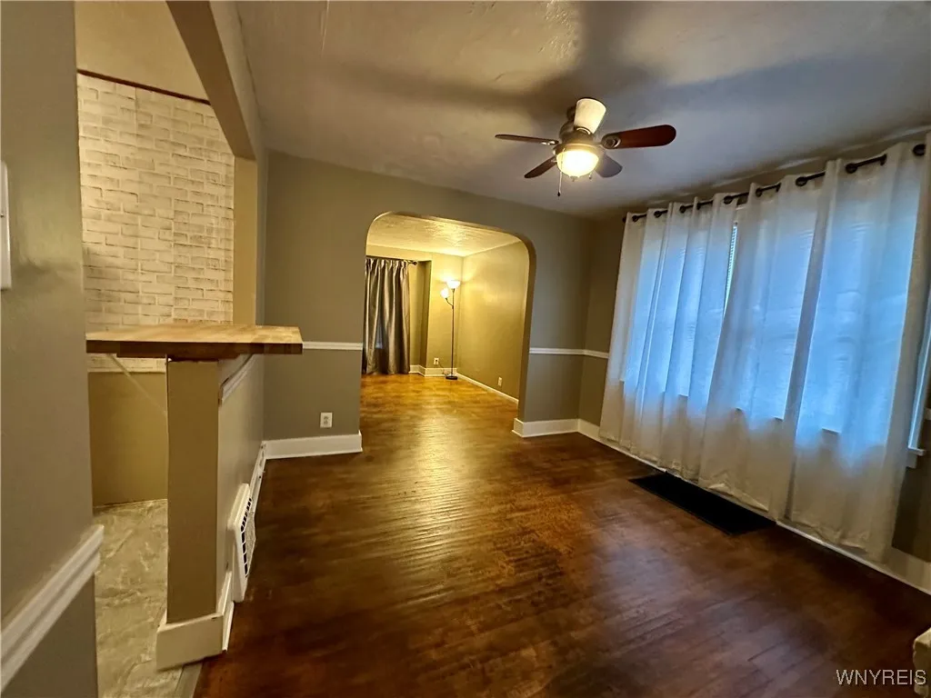 117 Shepard Avenue, Tonawanda, New York 14217, Tonawanda, New York 14217, 2 Bedrooms Bedrooms, 6 Rooms Rooms,1 BathroomBathrooms,Residential Lease,For Rent,117 Shepard Avenue, Tonawanda, New York 14217,0,B1649568