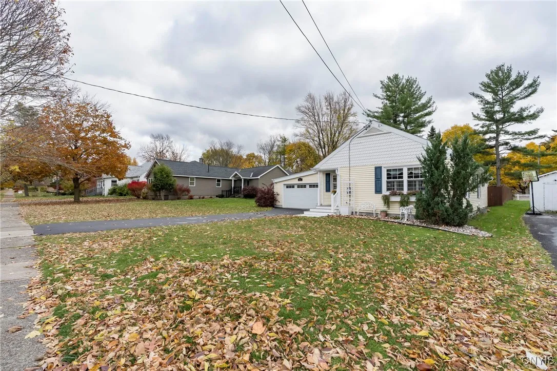 463 Paddock Street, Watertown City, New York 13601, Watertown City, New York 13601, 2 Bedrooms Bedrooms, 7 Rooms Rooms,1 BathroomBathrooms,Residential,For Sale,463 Paddock Street, Watertown City, New York 13601,0,S1649940