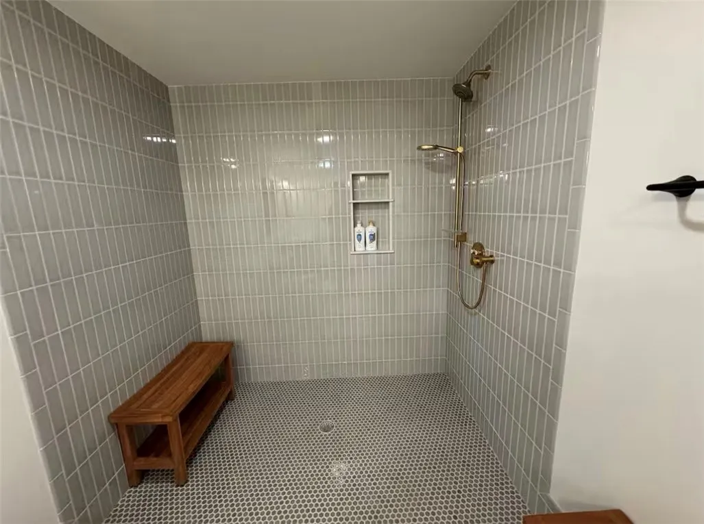 220 Thackery Road, Brighton, New York 14610, Brighton, New York 14610, 3 Bedrooms Bedrooms, 7 Rooms Rooms,2 BathroomsBathrooms,Residential,For Sale,220 Thackery Road, Brighton, New York 14610,0,R1649976