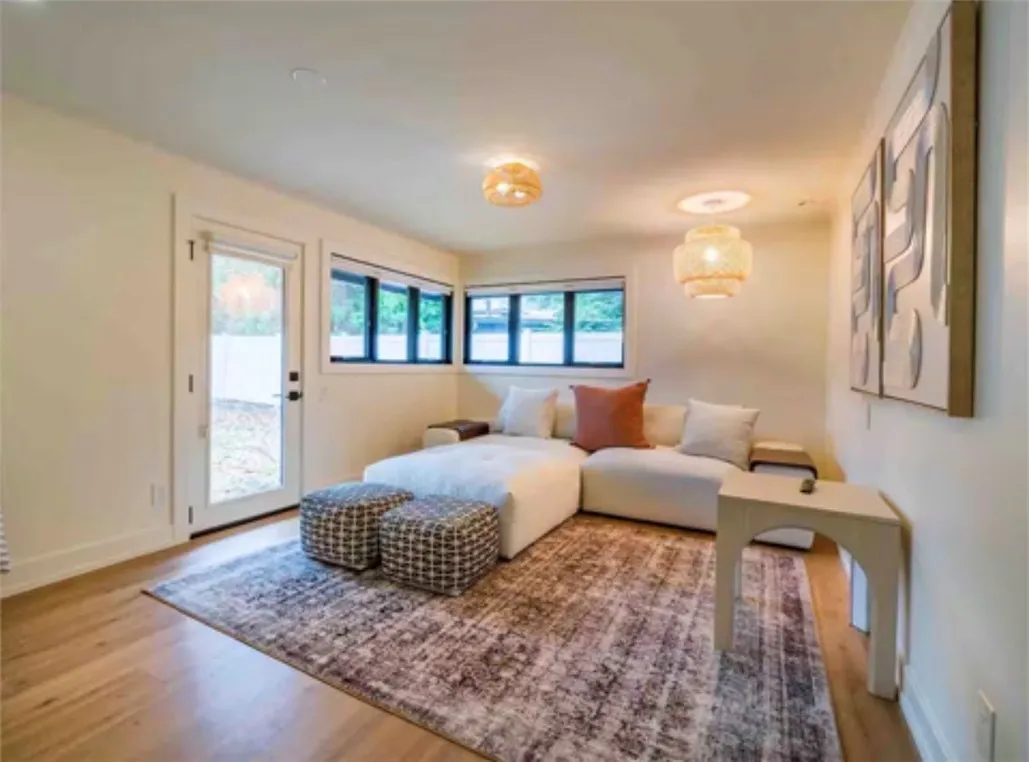 220 Thackery Road, Brighton, New York 14610, Brighton, New York 14610, 3 Bedrooms Bedrooms, 7 Rooms Rooms,2 BathroomsBathrooms,Residential,For Sale,220 Thackery Road, Brighton, New York 14610,0,R1649976