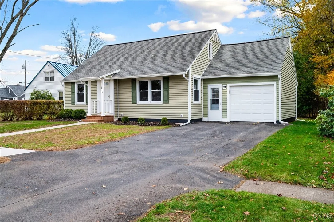 116 Riverview Parkway North, Rome, New York 13440, Rome, New York 13440, 3 Bedrooms Bedrooms, 6 Rooms Rooms,1 BathroomBathrooms,Residential,For Sale,116 Riverview Parkway North, Rome, New York 13440,0,S1648825