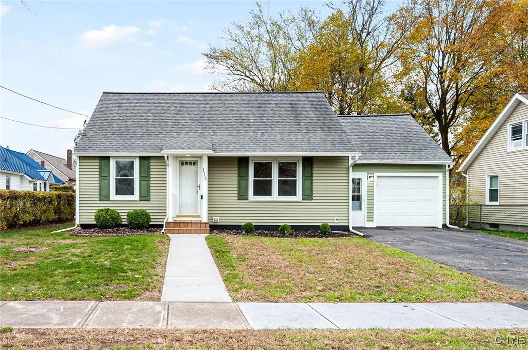 116 Riverview Parkway North, Rome, New York 13440, Rome, New York 13440, 3 Bedrooms Bedrooms, 6 Rooms Rooms,1 BathroomBathrooms,Residential,For Sale,116 Riverview Parkway North, Rome, New York 13440,0,S1648825