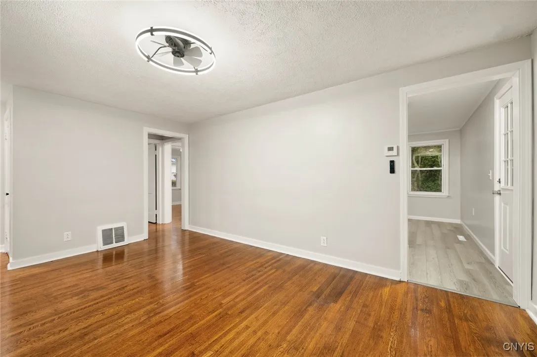 116 Riverview Parkway North, Rome, New York 13440, Rome, New York 13440, 3 Bedrooms Bedrooms, 6 Rooms Rooms,1 BathroomBathrooms,Residential,For Sale,116 Riverview Parkway North, Rome, New York 13440,0,S1648825