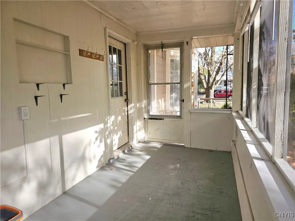 305 Highland Avenue, Dewitt, New York 13057, De Witt, New York 13057, 4 Bedrooms Bedrooms, ,3 BathroomsBathrooms,Residential,For Sale,305 Highland Avenue, Dewitt, New York 13057,0,S1649979