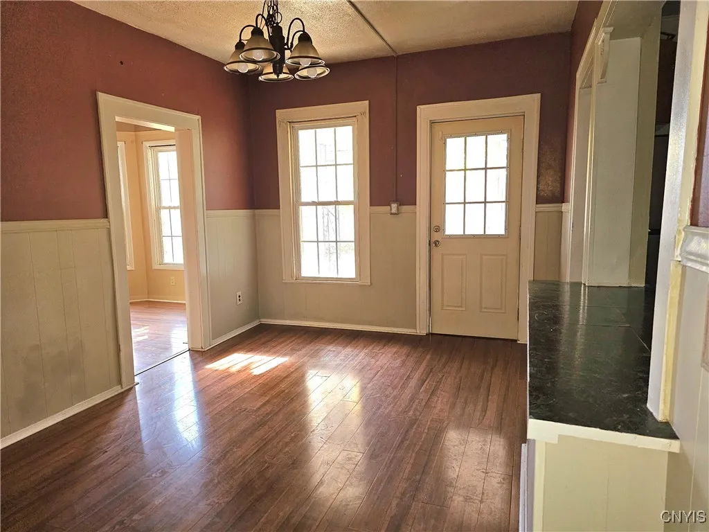 305 Highland Avenue, Dewitt, New York 13057, De Witt, New York 13057, 4 Bedrooms Bedrooms, ,3 BathroomsBathrooms,Residential,For Sale,305 Highland Avenue, Dewitt, New York 13057,0,S1649979