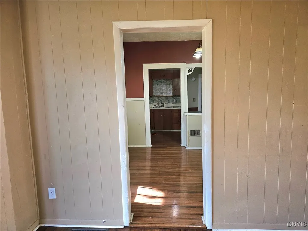 305 Highland Avenue, Dewitt, New York 13057, De Witt, New York 13057, 4 Bedrooms Bedrooms, ,3 BathroomsBathrooms,Residential,For Sale,305 Highland Avenue, Dewitt, New York 13057,0,S1649979