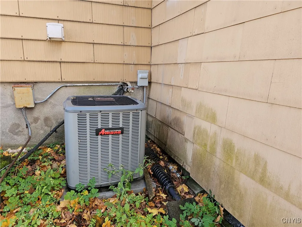 305 Highland Avenue, Dewitt, New York 13057, De Witt, New York 13057, 4 Bedrooms Bedrooms, ,3 BathroomsBathrooms,Residential,For Sale,305 Highland Avenue, Dewitt, New York 13057,0,S1649979