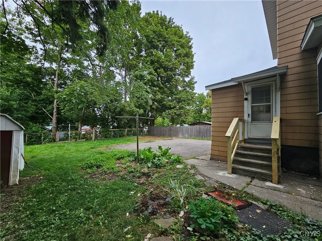 305 Highland Avenue, Dewitt, New York 13057, De Witt, New York 13057, 4 Bedrooms Bedrooms, ,3 BathroomsBathrooms,Residential,For Sale,305 Highland Avenue, Dewitt, New York 13057,0,S1649979