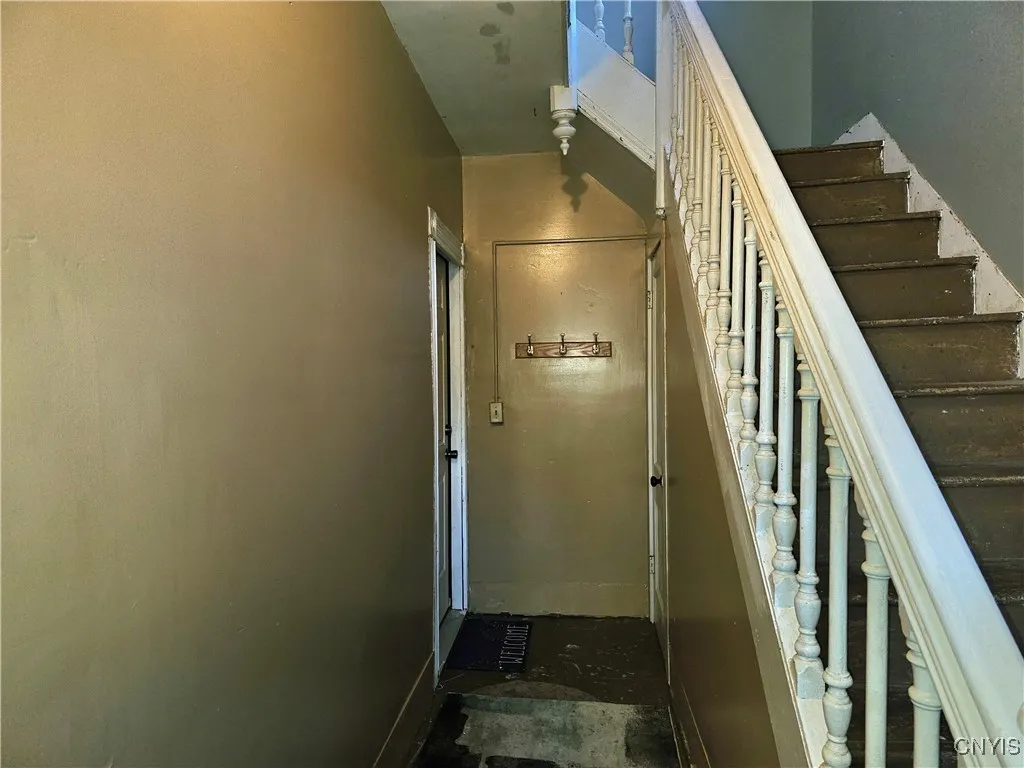 305 Highland Avenue, Dewitt, New York 13057, De Witt, New York 13057, 4 Bedrooms Bedrooms, ,3 BathroomsBathrooms,Residential,For Sale,305 Highland Avenue, Dewitt, New York 13057,0,S1649979