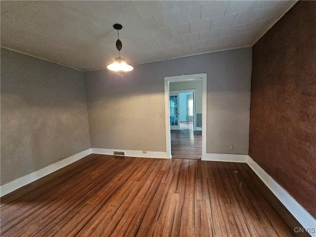 305 Highland Avenue, Dewitt, New York 13057, De Witt, New York 13057, 4 Bedrooms Bedrooms, ,3 BathroomsBathrooms,Residential,For Sale,305 Highland Avenue, Dewitt, New York 13057,0,S1649979