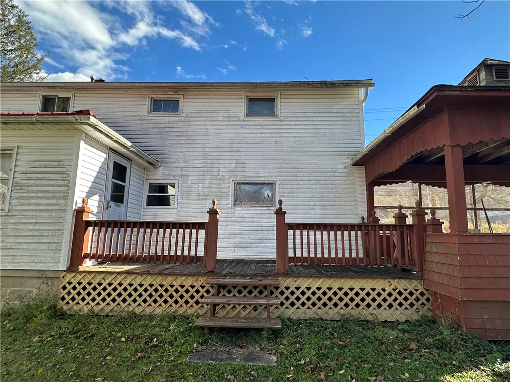 246 South Marvin Street, Smethport Boro, Pennsylva, Smethport Boro, Pennsylvania 16749, 4 Bedrooms Bedrooms, 10 Rooms Rooms,2 BathroomsBathrooms,Residential,For Sale,246 South Marvin Street, Smethport Boro, Pennsylva,0,R1649972
