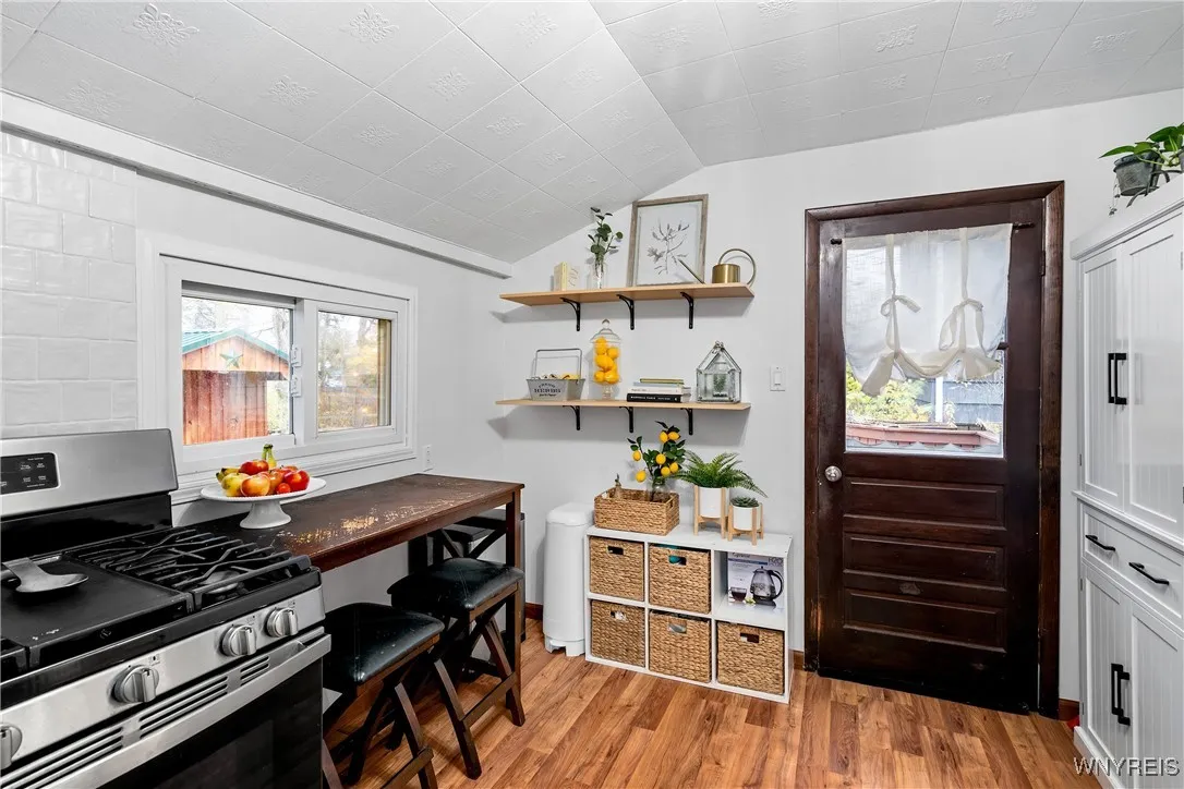 560 Persons Street, Aurora, New York 14052, Aurora, New York 14052, 2 Bedrooms Bedrooms, 6 Rooms Rooms,1 BathroomBathrooms,Residential,For Sale,560 Persons Street, Aurora, New York 14052,0,B1649981