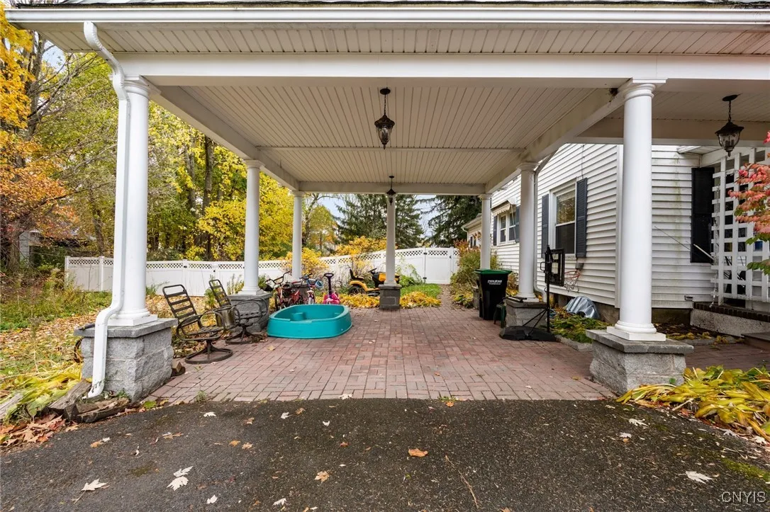 162 Flower Avenue East, Watertown City, New York 1, Watertown City, New York 13601, 4 Bedrooms Bedrooms, 10 Rooms Rooms,1 BathroomBathrooms,Residential,For Sale,162 Flower Avenue East, Watertown City, New York 1,0,S1648395