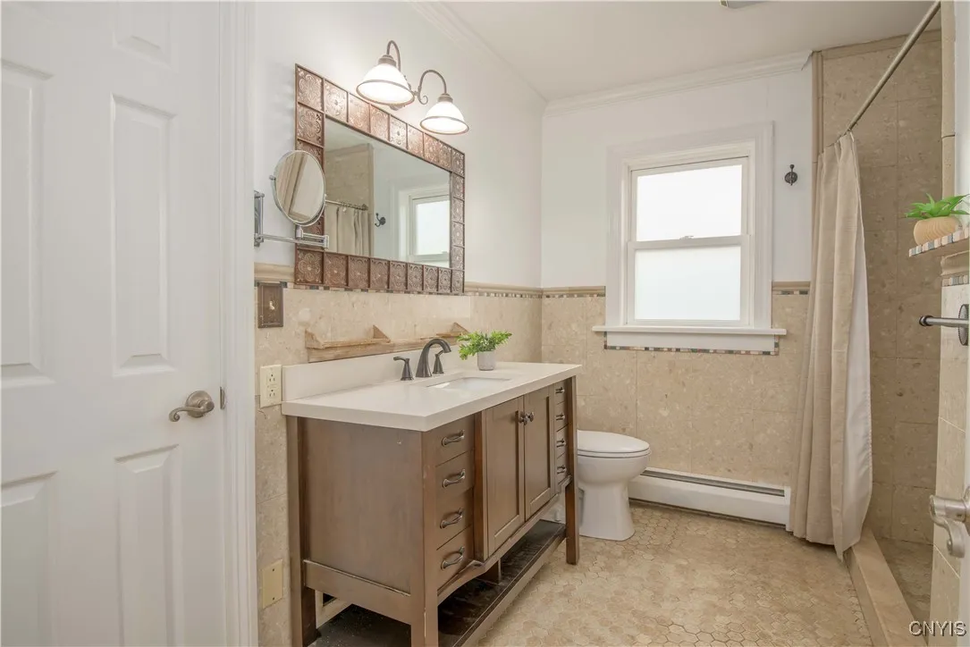 68 Onondaga Street, Skaneateles, New York 13152, Skaneateles, New York 13152, 2 Bedrooms Bedrooms, 8 Rooms Rooms,2 BathroomsBathrooms,Residential Lease,For Rent,68 Onondaga Street, Skaneateles, New York 13152,0,S1649989
