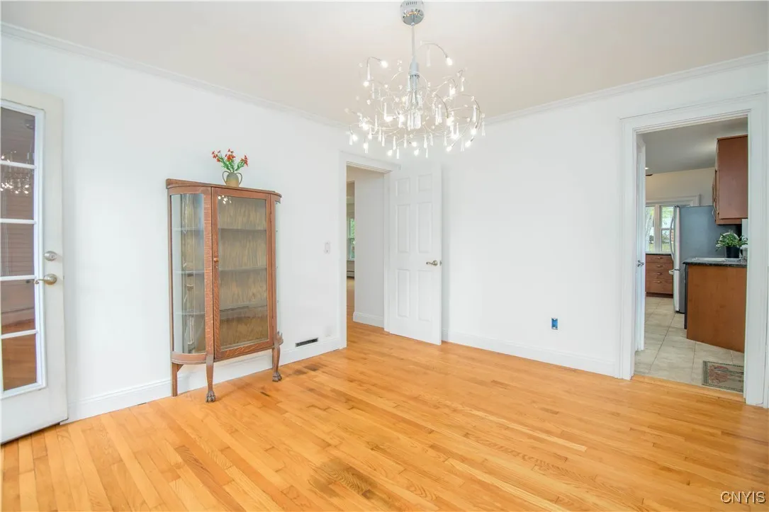 68 Onondaga Street, Skaneateles, New York 13152, Skaneateles, New York 13152, 2 Bedrooms Bedrooms, 8 Rooms Rooms,2 BathroomsBathrooms,Residential Lease,For Rent,68 Onondaga Street, Skaneateles, New York 13152,0,S1649989